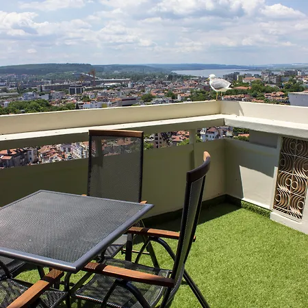 Hotel Cherno 4*