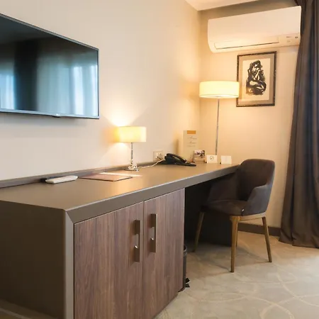 Cherno Hotel 4*