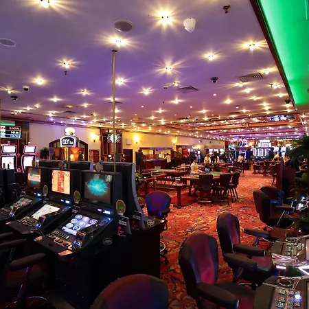 Cherno Hotell 4*